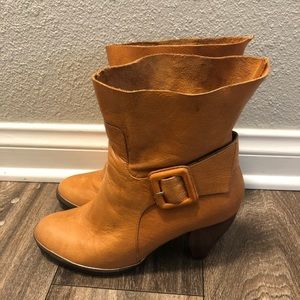 Faryl Robin Brand Boots in Caramel/Tan Size 8.5